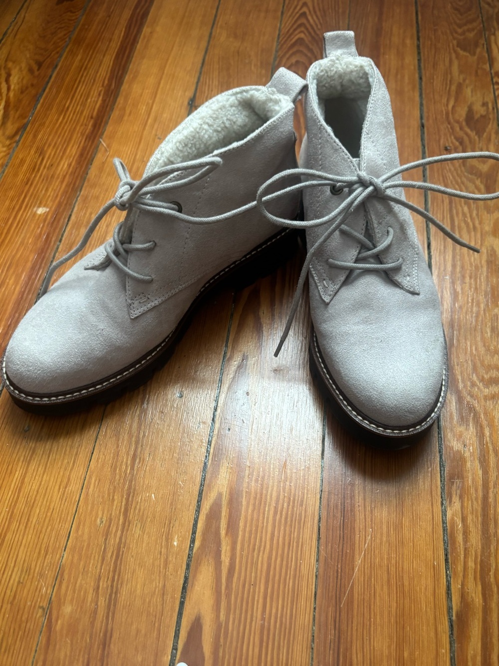 White Mountain Grey Suede Ankle Boots Faux Fur Lined - Size 9 Women’s